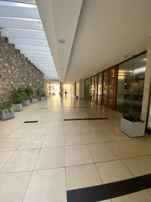 Excelente ubicación y cómodo Depto en el centro Santiago Exterior foto
